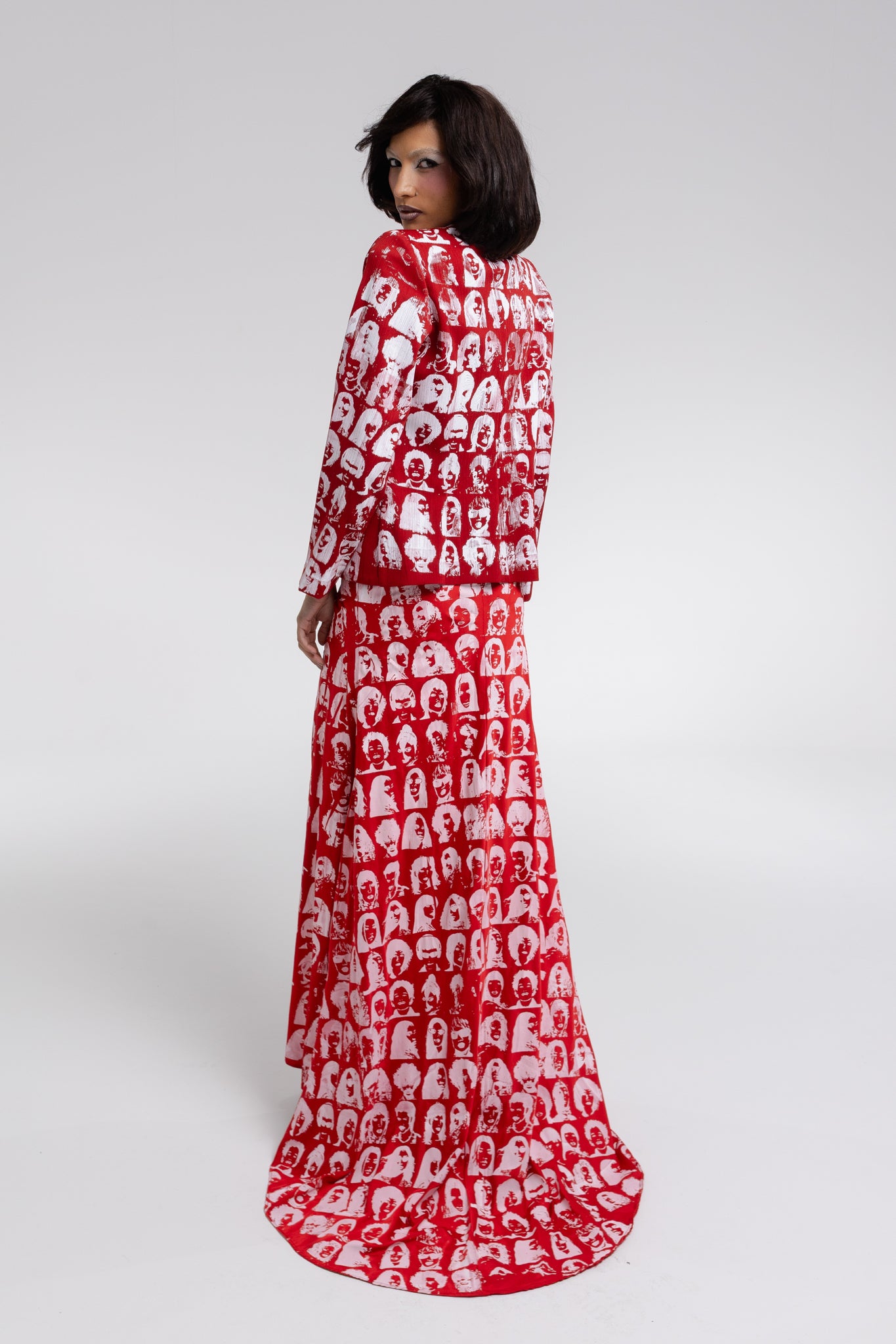 Vestido Calda Cetim Vermelho