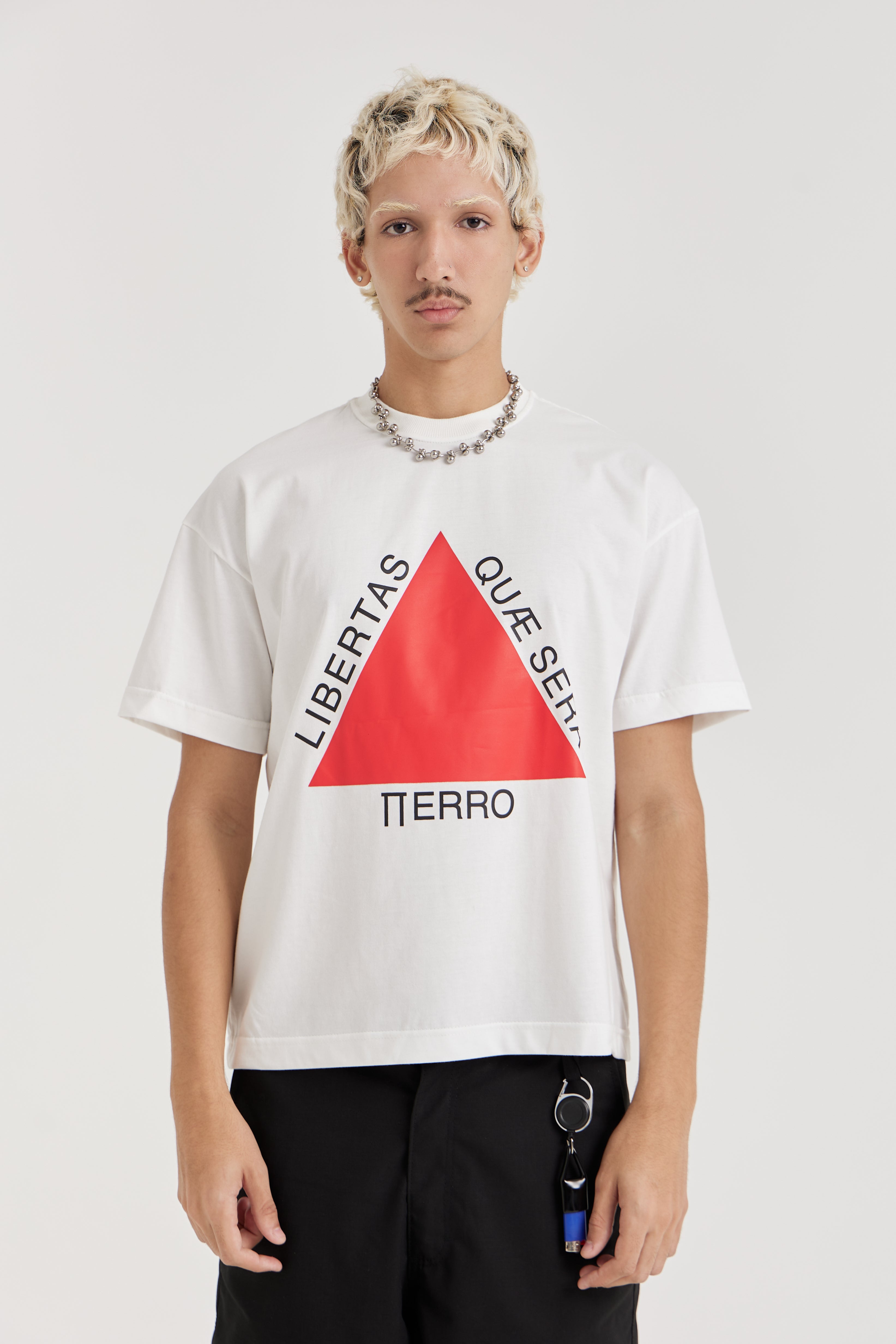 Camiseta Boxy Libertas que Será PIERRO branca
