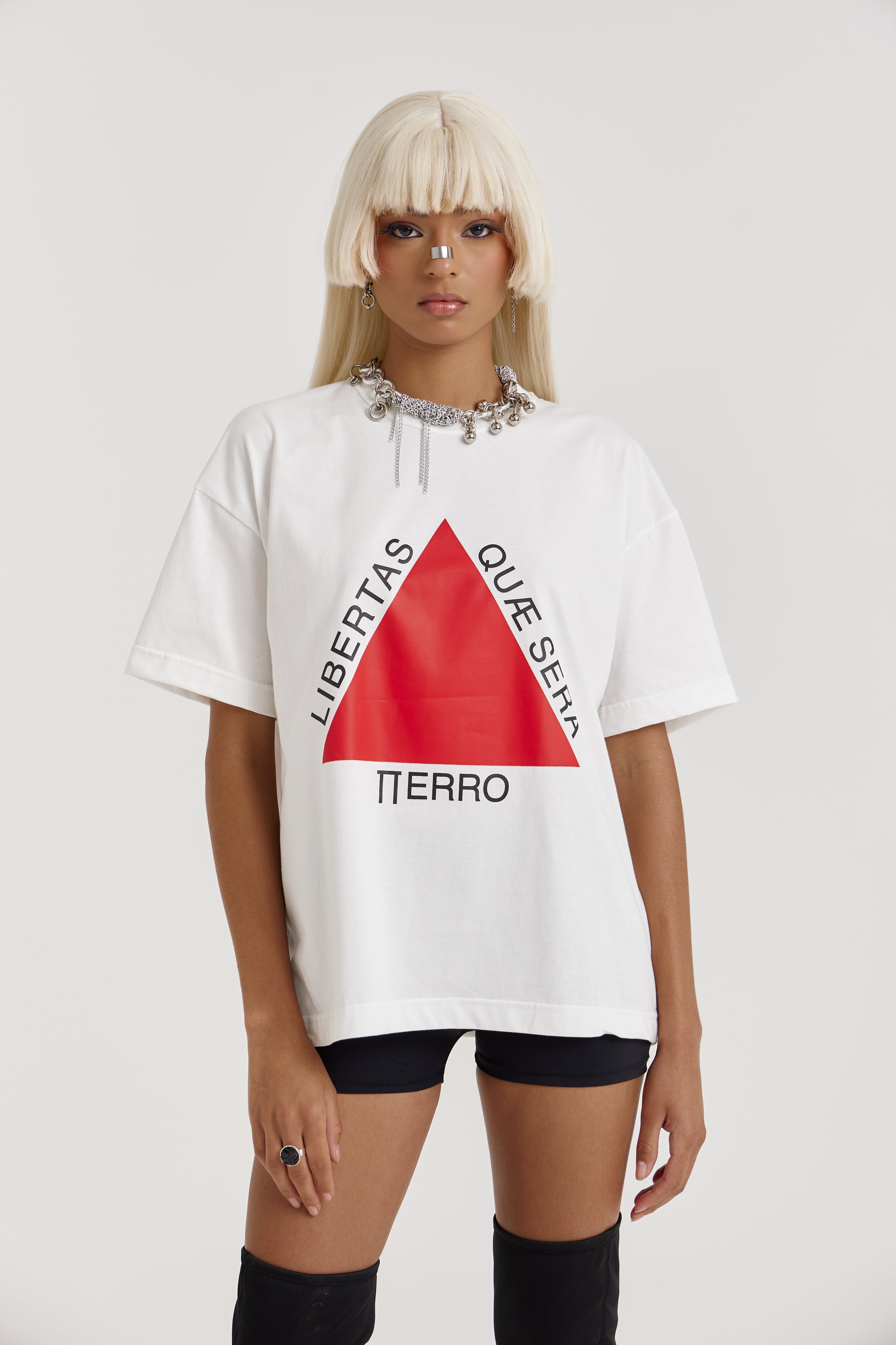 Camiseta Boxy Libertas que Será PIERRO branca