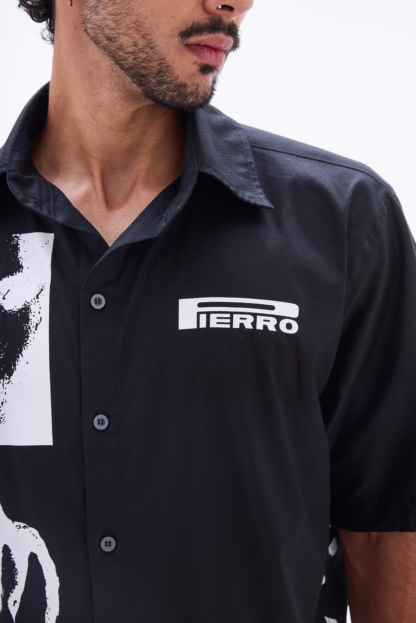 Camisa Social Manga Curta Preta Retratos